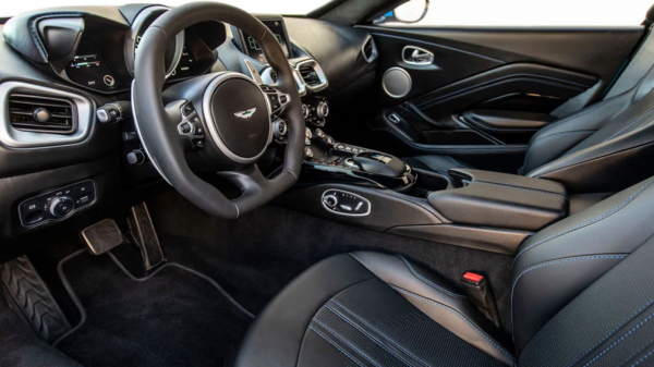 Представлен бронированный Aston Martin Vantage