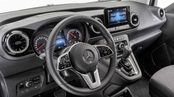 Mercedes-Benz представит семейный фургон T-Classa 26 апреля 2022 года
